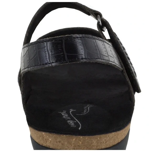 🆕Black comfy sandals by Easy Street. - Picture 4 of 6